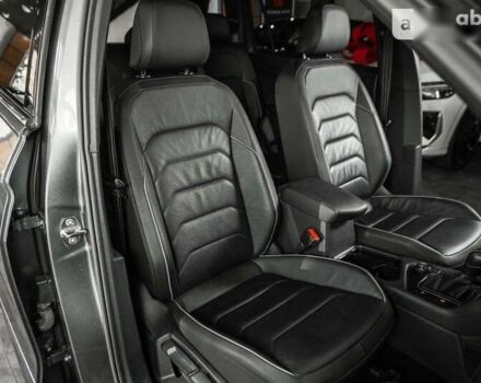 Фольксваген Тігуан, об'ємом двигуна 2 л та пробігом 45 тис. км за 31900 $, фото 16 на Automoto.ua