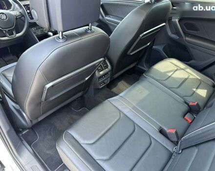 Фольксваген Тігуан, об'ємом двигуна 2 л та пробігом 93 тис. км за 26999 $, фото 17 на Automoto.ua