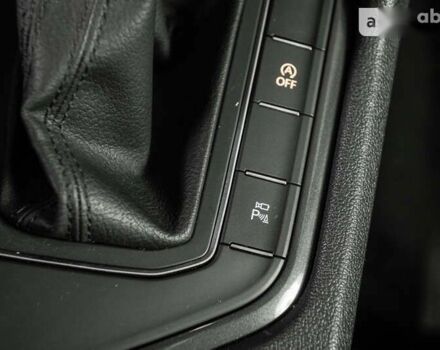 Фольксваген Тігуан, об'ємом двигуна 2 л та пробігом 45 тис. км за 31900 $, фото 25 на Automoto.ua