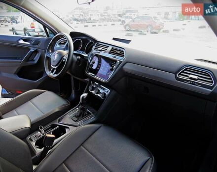 Фольксваген Тігуан, об'ємом двигуна 2 л та пробігом 128 тис. км за 19900 $, фото 19 на Automoto.ua