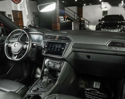 Фольксваген Тігуан, об'ємом двигуна 2 л та пробігом 45 тис. км за 31900 $, фото 17 на Automoto.ua