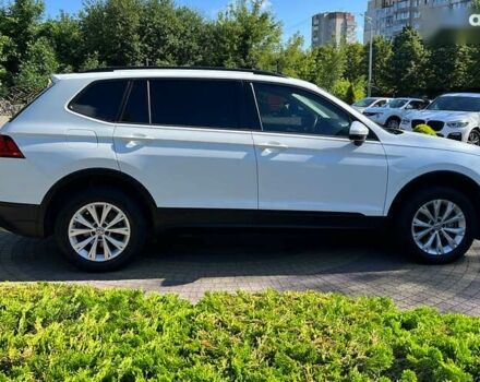 Фольксваген Тігуан, об'ємом двигуна 2 л та пробігом 211 тис. км за 16999 $, фото 7 на Automoto.ua