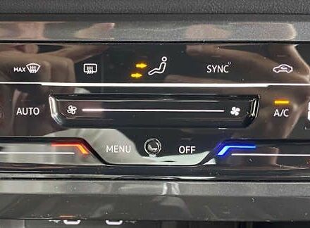 Фольксваген Тігуан, об'ємом двигуна 2 л та пробігом 70 тис. км за 37950 $, фото 18 на Automoto.ua