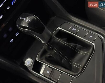 Фольксваген Тігуан, об'ємом двигуна 2 л та пробігом 80 тис. км за 28489 $, фото 9 на Automoto.ua