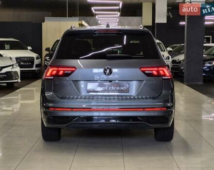 Фольксваген Тігуан, об'ємом двигуна 2 л та пробігом 80 тис. км за 28489 $, фото 4 на Automoto.ua