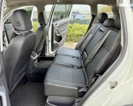 Фольксваген Тігуан, об'ємом двигуна 2 л та пробігом 55 тис. км за 21800 $, фото 19 на Automoto.ua