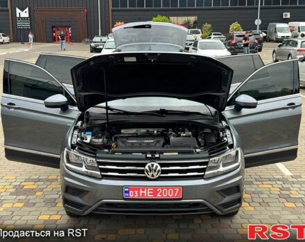 Фольксваген Тигуан, объемом двигателя 2 л и пробегом 115 тыс. км за 19999 $, фото 4 на Automoto.ua