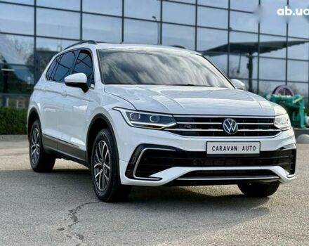 Фольксваген Тігуан, об'ємом двигуна 2 л та пробігом 55 тис. км за 21800 $, фото 25 на Automoto.ua