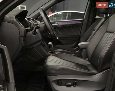 Фольксваген Тігуан, об'ємом двигуна 2 л та пробігом 80 тис. км за 28489 $, фото 11 на Automoto.ua