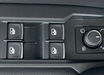 Фольксваген Тігуан, об'ємом двигуна 2 л та пробігом 70 тис. км за 37950 $, фото 22 на Automoto.ua