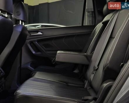 Фольксваген Тігуан, об'ємом двигуна 2 л та пробігом 80 тис. км за 28489 $, фото 12 на Automoto.ua