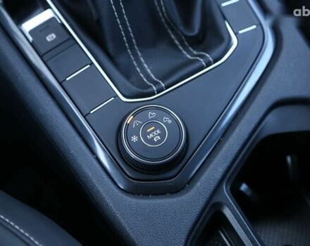 Фольксваген Тигуан, объемом двигателя 2 л и пробегом 26 тыс. км за 26900 $, фото 22 на Automoto.ua