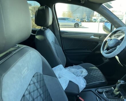 Фольксваген Тігуан, об'ємом двигуна 2 л та пробігом 1 тис. км за 60317 $, фото 11 на Automoto.ua