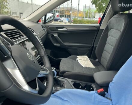 Фольксваген Тигуан, объемом двигателя 2 л и пробегом 0 тыс. км за 52384 $, фото 12 на Automoto.ua