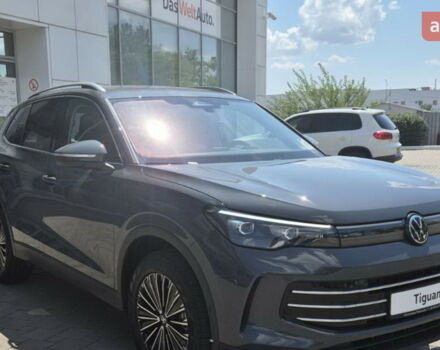 Фольксваген Тигуан, объемом двигателя 1.97 л и пробегом 0 тыс. км за 48925 $, фото 2 на Automoto.ua