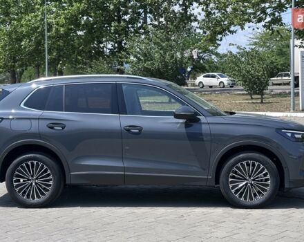 Фольксваген Тигуан, объемом двигателя 1.97 л и пробегом 0 тыс. км за 49923 $, фото 8 на Automoto.ua