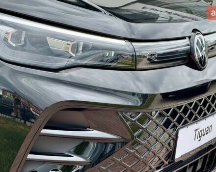 Фольксваген Тигуан, объемом двигателя 1.97 л и пробегом 0 тыс. км за 52594 $, фото 2 на Automoto.ua