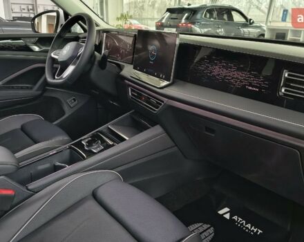 Фольксваген Тігуан, об'ємом двигуна 1.97 л та пробігом 0 тис. км за 46053 $, фото 10 на Automoto.ua