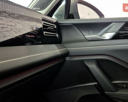 Фольксваген Тигуан, объемом двигателя 1.97 л и пробегом 0 тыс. км за 48873 $, фото 17 на Automoto.ua