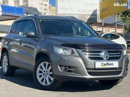 Фольксваген Тигуан, объемом двигателя 2 л и пробегом 201 тыс. км за 11400 $, фото 1 на Automoto.ua