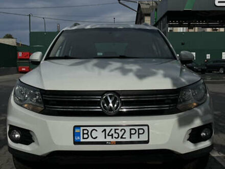 Фольксваген Тигуан 2014 в Черновцах на Automoto.ua Фольксваген Тигуан, объемом двигателя 1.98 л и пробегом 201 тыс. км за 14700 $, фото 1 на Automoto.ua