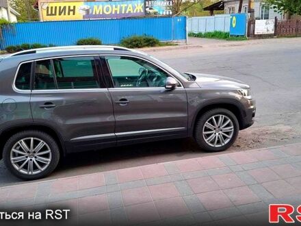 Фольксваген Тигуан 2015 в Могилев-Подольском на Automoto.ua Фольксваген Тигуан, объемом двигателя 20 л и пробегом 126 тыс. км за 15500 $, фото 1 на Automoto.ua