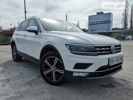 Фольксваген Тигуан 2017 в Одессе на Automoto.ua Фольксваген Тигуан, объемом двигателя 2 л и пробегом 185 тыс. км за 25000 $, фото 1 на Automoto.ua