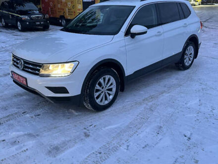 Фольксваген Тигуан, объемом двигателя 0 л и пробегом 219 тыс. км за 15600 $, фото 1 на Automoto.ua
