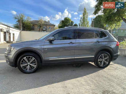 Фольксваген Тігуан 2018 у Дніпро (Дніпропетровську) на Automoto.ua Фольксваген Тігуан, об'ємом двигуна 1.98 л та пробігом 59 тис. км за 28000 $, фото 1 на Automoto.ua