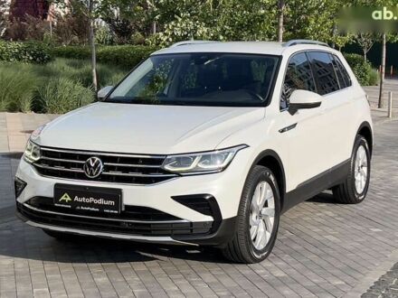 Фольксваген Тігуан, об'ємом двигуна 2 л та пробігом 80 тис. км за 35500 $, фото 1 на Automoto.ua