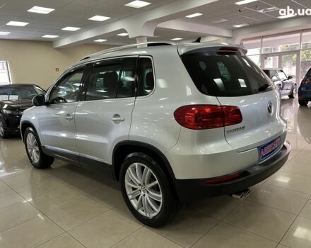 Сірий Фольксваген Тігуан, об'ємом двигуна 0 л та пробігом 220 тис. км за 12600 $, фото 6 на Automoto.ua