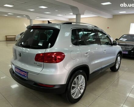 Сірий Фольксваген Тігуан, об'ємом двигуна 0 л та пробігом 220 тис. км за 12600 $, фото 12 на Automoto.ua