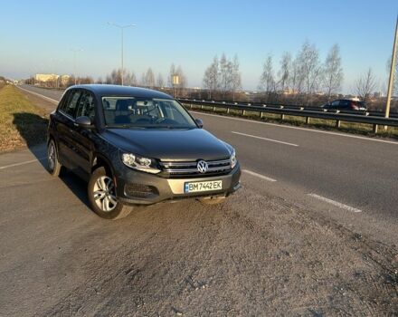 Сірий Фольксваген Тігуан, об'ємом двигуна 2 л та пробігом 220 тис. км за 11000 $, фото 1 на Automoto.ua