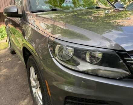 Серый Фольксваген Тигуан, объемом двигателя 2 л и пробегом 177 тыс. км за 12850 $, фото 2 на Automoto.ua