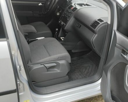 Серый Фольксваген Тигуан, объемом двигателя 1.9 л и пробегом 245 тыс. км за 8600 $, фото 10 на Automoto.ua