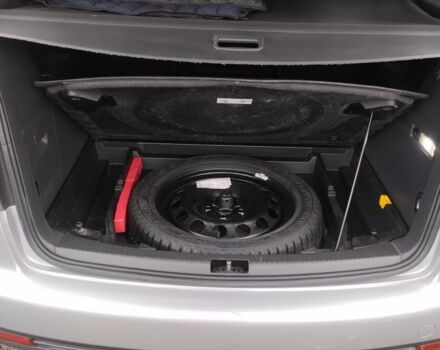 Серый Фольксваген Тигуан, объемом двигателя 1.9 л и пробегом 245 тыс. км за 8600 $, фото 8 на Automoto.ua