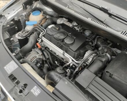 Серый Фольксваген Тигуан, объемом двигателя 1.9 л и пробегом 245 тыс. км за 8600 $, фото 6 на Automoto.ua