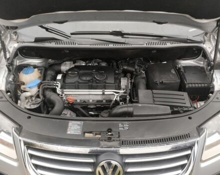 Серый Фольксваген Тигуан, объемом двигателя 1.9 л и пробегом 245 тыс. км за 8600 $, фото 7 на Automoto.ua