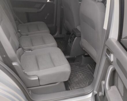 Серый Фольксваген Тигуан, объемом двигателя 1.9 л и пробегом 245 тыс. км за 8600 $, фото 13 на Automoto.ua