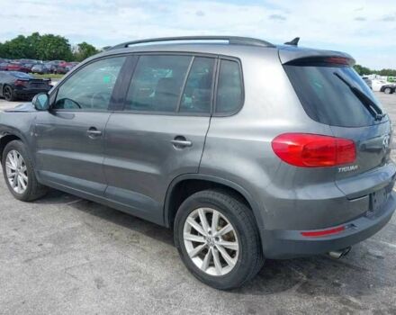 Серый Фольксваген Тигуан, объемом двигателя 2 л и пробегом 167 тыс. км за 8900 $, фото 2 на Automoto.ua