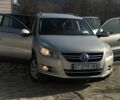 Серый Фольксваген Тигуан, объемом двигателя 1.4 л и пробегом 270 тыс. км за 8000 $, фото 2 на Automoto.ua