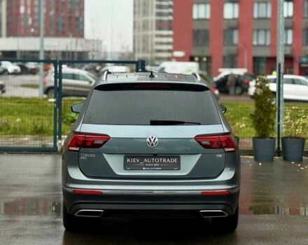 Серый Фольксваген Тигуан, объемом двигателя 2 л и пробегом 155 тыс. км за 18500 $, фото 4 на Automoto.ua