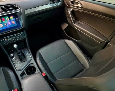 Серый Фольксваген Тигуан, объемом двигателя 2 л и пробегом 155 тыс. км за 18500 $, фото 11 на Automoto.ua