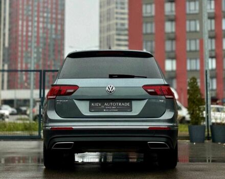 Серый Фольксваген Тигуан, объемом двигателя 2 л и пробегом 155 тыс. км за 18500 $, фото 1 на Automoto.ua