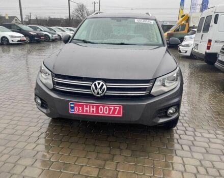 Сірий Фольксваген Тігуан, об'ємом двигуна 0 л та пробігом 208 тис. км за 11000 $, фото 3 на Automoto.ua