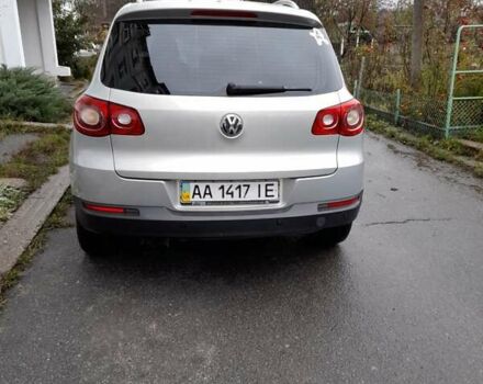 Серый Фольксваген Тигуан, объемом двигателя 1.97 л и пробегом 164 тыс. км за 11300 $, фото 1 на Automoto.ua