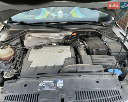 Серый Фольксваген Тигуан, объемом двигателя 2 л и пробегом 280 тыс. км за 10500 $, фото 12 на Automoto.ua