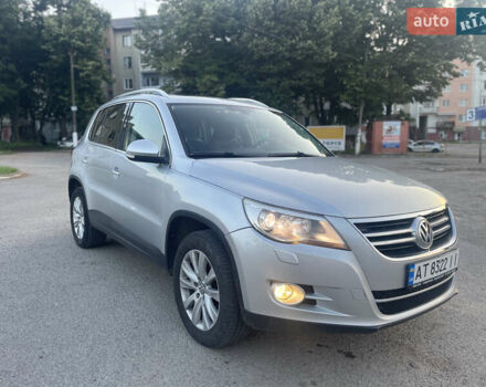 Сірий Фольксваген Тігуан, об'ємом двигуна 2 л та пробігом 280 тис. км за 10699 $, фото 1 на Automoto.ua