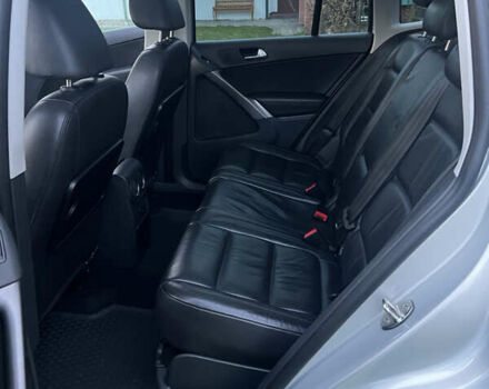 Серый Фольксваген Тигуан, объемом двигателя 2 л и пробегом 254 тыс. км за 10600 $, фото 36 на Automoto.ua