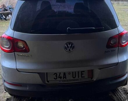 Сірий Фольксваген Тігуан, об'ємом двигуна 2 л та пробігом 251 тис. км за 2500 $, фото 6 на Automoto.ua